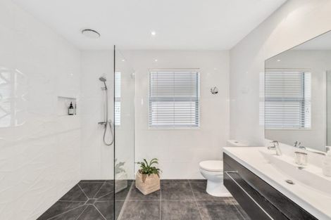 Photo of property in 16 Ravensdale Rise, Westmorland, Christchurch, 8025