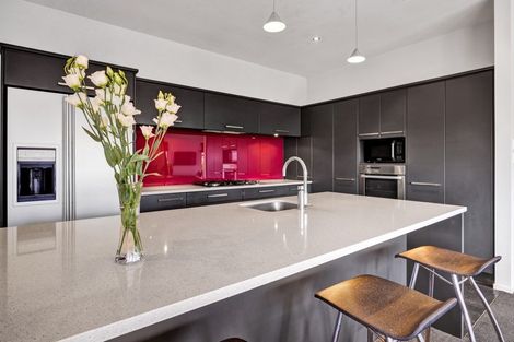 Photo of property in 188 Heta Road, Highlands Park, New Plymouth, 4312