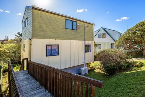 Photo of property in 8 Morere Street, Titahi Bay, Porirua, 5022