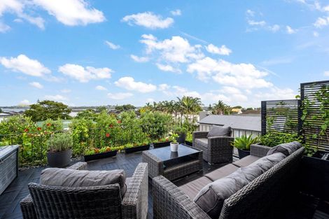 Photo of property in 3/64 Hattaway Avenue, Bucklands Beach, Auckland, 2012