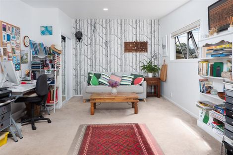 Photo of property in 3 Oneroa Road, Russell, 0202