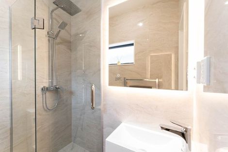 Photo of property in 11b Addison Street, Blockhouse Bay, Auckland, 0600