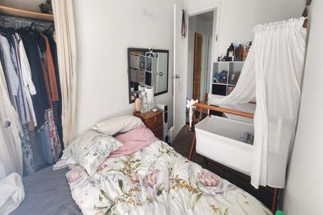 Photo of property in 13 Raleigh Road, Northcote, Auckland, 0627