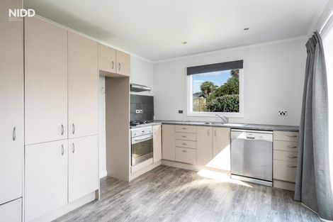 Photo of property in 122 Hargest Crescent, Saint Clair, Dunedin, 9012