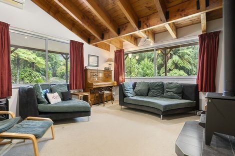 Photo of property in 256 Waingongoro Road, Cardiff, Stratford, 4391