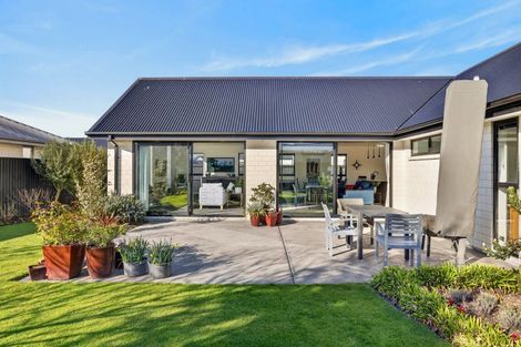 Photo of property in 16 Chatsworth Avenue, Rangiora, 7400
