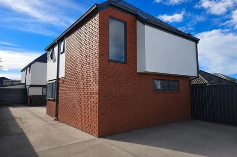 Photo of property in 2/12 Elizabeth Street, Riccarton, Christchurch, 8011