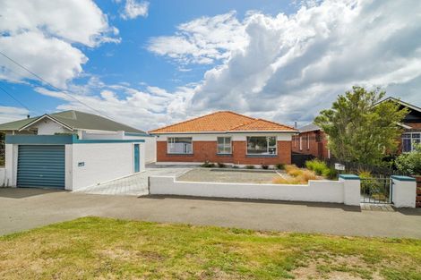 Photo of property in 18 Crest Street, Tainui, Dunedin, 9013