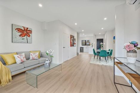 Photo of property in 16b Putiputi Way, Papakura, 2110