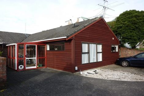 Photo of property in 28a Farm Road, Northland, Wellington, 6012