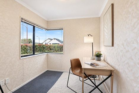 Photo of property in 1 Roderick Place, Rototuna, Hamilton, 3210