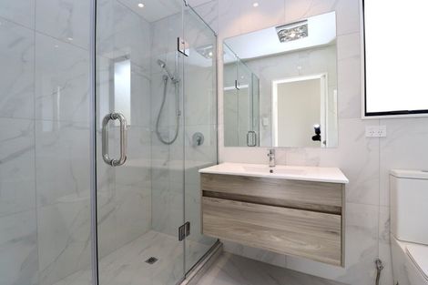 Photo of property in 127a Oreil Avenue, West Harbour, Auckland, 0618