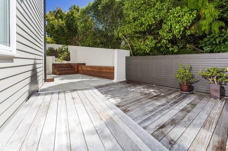 Photo of property in 4/92 Churchill Road, Murrays Bay, Auckland, 0630