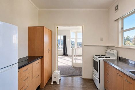Photo of property in 14 Rodrigo Road, Kilbirnie, Wellington, 6022
