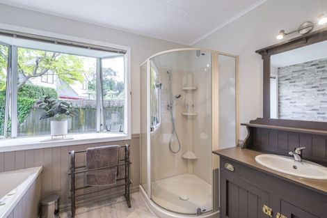 Photo of property in 2 Hillcrest Road, Raumati South, Paraparaumu, 5032