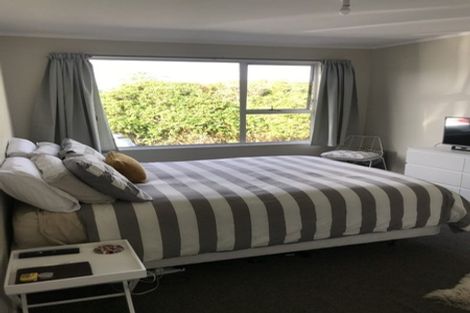 Photo of property in 2/3 Vella Street, Titahi Bay, Porirua, 5022