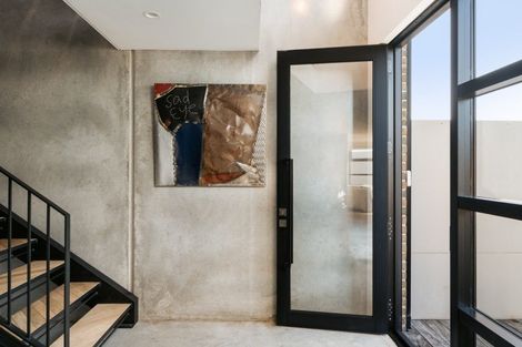 Photo of property in 212 Marine Parade, Mount Maunganui, 3116