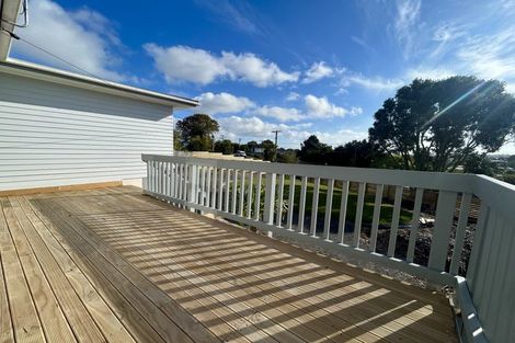 Photo of property in 41 Parrs Cross Road, Henderson, Auckland, 0612