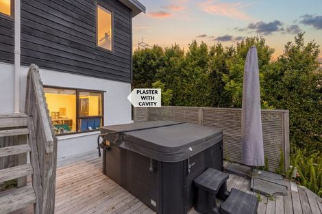 Photo of property in 12 Braemar Road, Rothesay Bay, Auckland, 0630