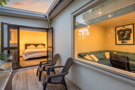 Photo of property in 12 Braemar Road, Rothesay Bay, Auckland, 0630