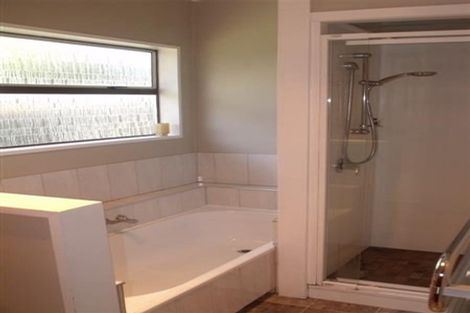 Photo of property in 4/16 Guthrie Road, Havelock North, 4130