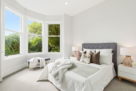 Photo of property in 16 Talavera Terrace, Kelburn, Wellington, 6012