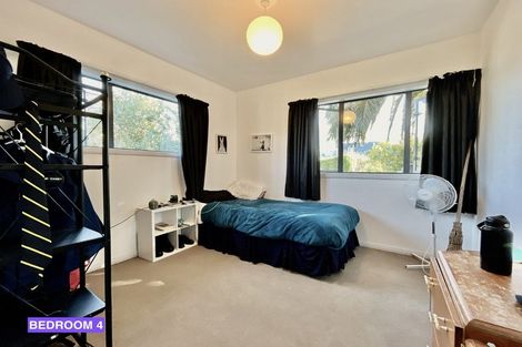 Photo of property in 6 Armstrong Avenue, Saint Martins, Christchurch, 8022