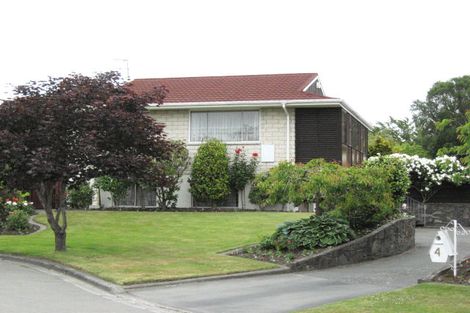Photo of property in 4 Banff Place, Avonhead, Christchurch, 8042