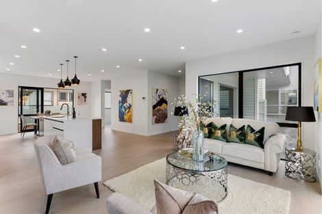 Photo of property in 17b Kathleen Street, Totara Vale, Auckland, 0627