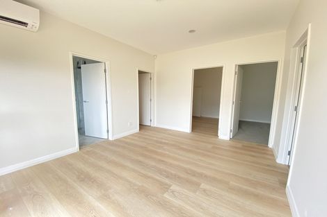 Photo of property in 22 Lorikeet Place, Unsworth Heights, Auckland, 0632