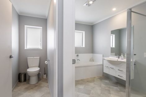 Photo of property in 12 Kuaka Crescent, Mangawhai, 0505