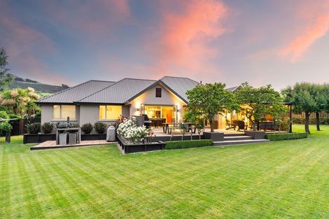 Photo of property in 5 Orchard Grove, East Taieri, Mosgiel, 9024