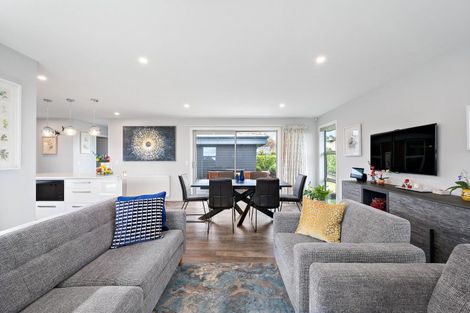 Photo of property in 88 Cedarwood Street, Woodridge, Wellington, 6037