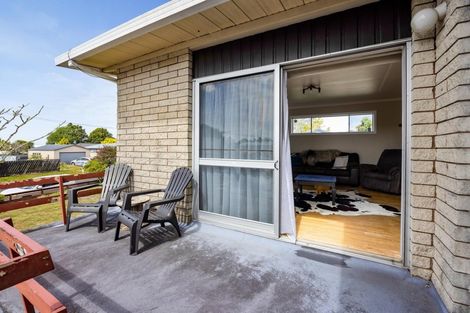 Photo of property in 1 Koromiko Street, Inglewood, 4330