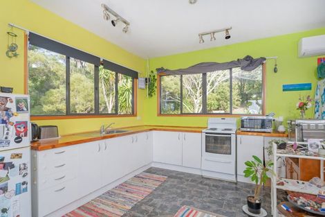 Photo of property in 22 Spikes Way, Whitianga, 3510