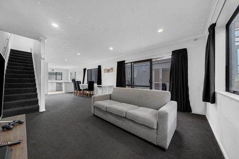 Photo of property in 56 Claverdon Drive, Massey, Auckland, 0614