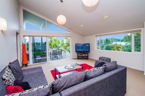 Photo of property in 854 Whangaparaoa Road, Manly, Whangaparaoa, 0930