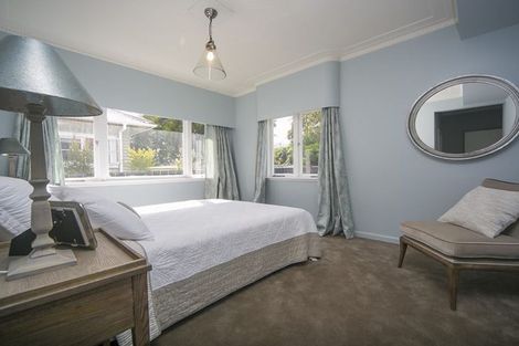 Photo of property in 17 Edward Street, Riverhead, 0820