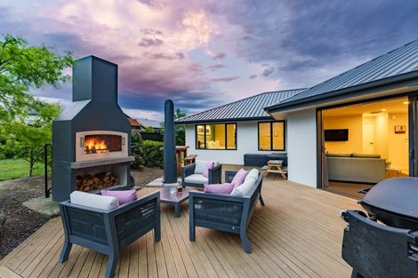 Photo of property in 13 Three Kings Court, Outram, 9019