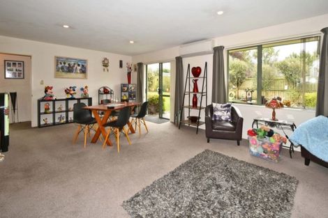 Photo of property in 65 Orlando Crescent, Waimairi Beach, Christchurch, 8083