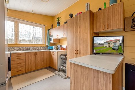 Photo of property in 35 Hatrick Street West, Whanganui, 4500