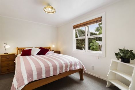 Photo of property in 235 Onewa Road, Birkenhead, Auckland, 0626