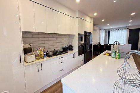 Photo of property in 5 Milenio Crescent, Windsor Park, 0632