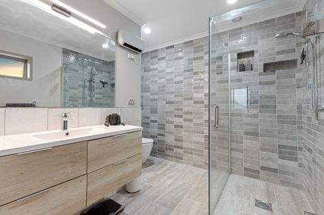 Photo of property in 39a Seaview Road, Otumoetai, Tauranga, 3110