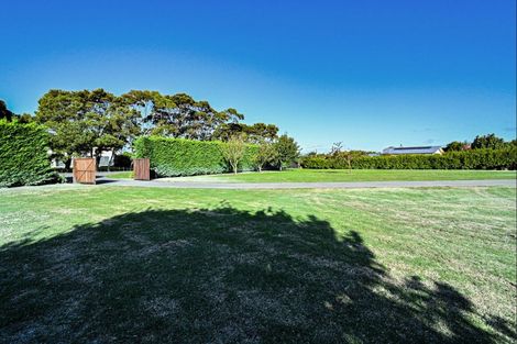 Photo of property in 165 School Road, Clive, 4102