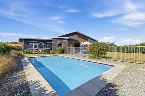 Photo of property in 6 Te Aroha Place, Mapua, 7005