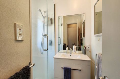 Photo of property in 5b Te Mara Place, Merrilands, New Plymouth, 4312