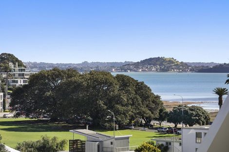 Photo of property in 61 St Heliers Road, Saint Heliers, Auckland, 1071