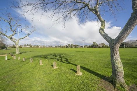 Photo of property in 17 Edward Street, Riverhead, 0820