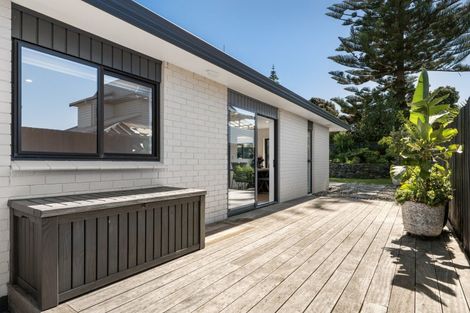 Photo of property in 111 Dickson Road, Papamoa Beach, Papamoa, 3118